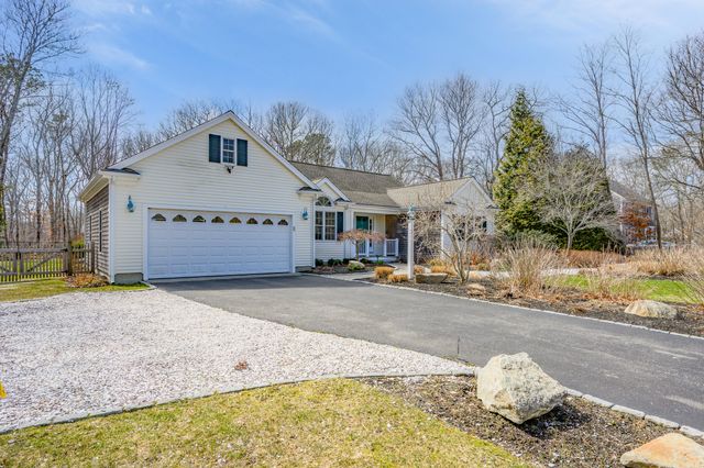 21 Grand Oak Road, Forestdale, MA 02644