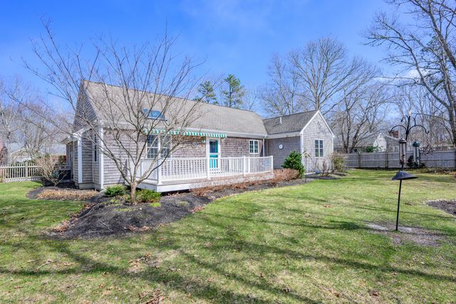 21 Grand Oak Road, Forestdale, MA 02644