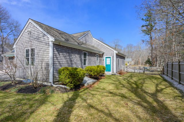 21 Grand Oak Road, Forestdale, MA 02644