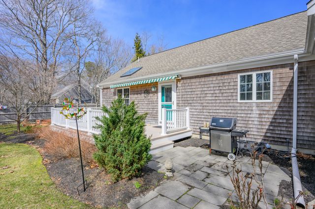 21 Grand Oak Road, Forestdale, MA 02644
