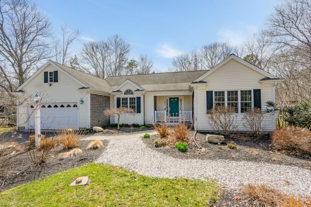 21 Grand Oak Road, Forestdale, MA 02644