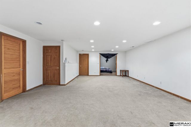 7520 N 107 Avenue, Omaha, NE 68122
