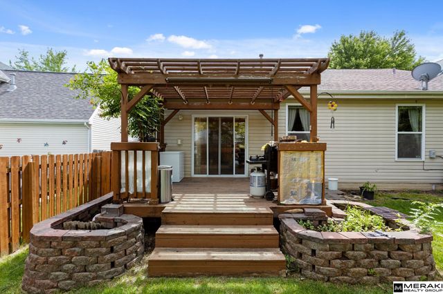 7520 N 107 Avenue, Omaha, NE 68122