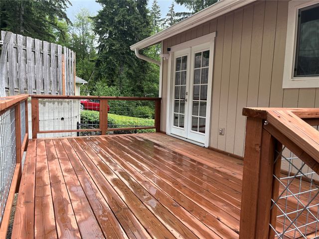 10 NE Anchor Court, Belfair, WA 98528