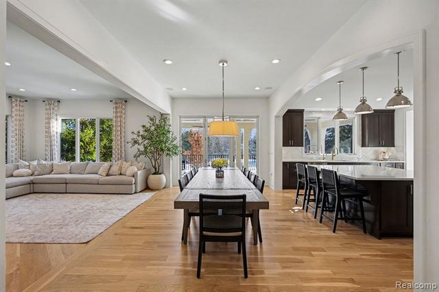 1021 Clear Creek Drive, Rochester Hills, MI 48306