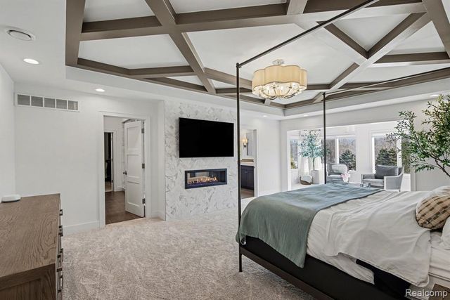 1021 Clear Creek Drive, Rochester Hills, MI 48306