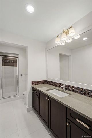 1021 Clear Creek Drive, Rochester Hills, MI 48306