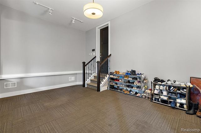 1021 Clear Creek Drive, Rochester Hills, MI 48306