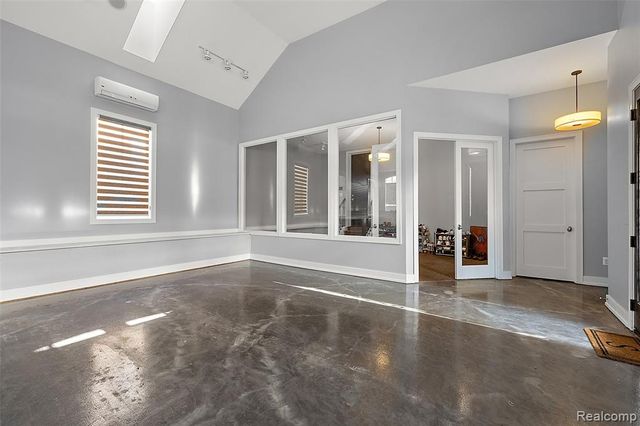 1021 Clear Creek Drive, Rochester Hills, MI 48306