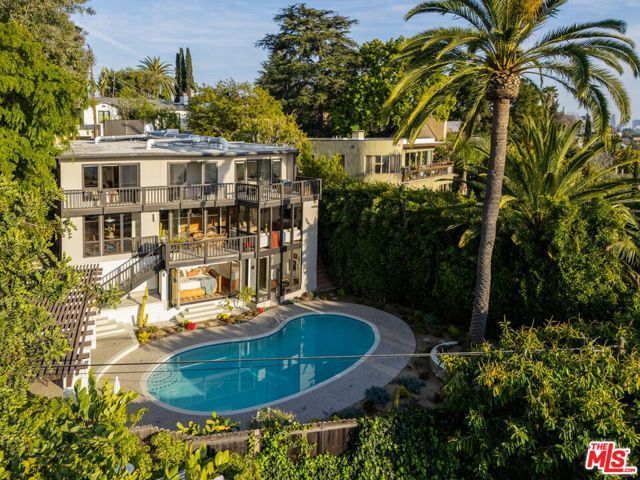 3900 Clayton Avenue, Los Angeles, CA 90027