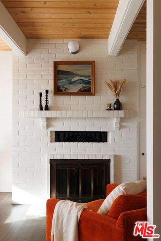 3900 Clayton Avenue, Los Angeles, CA 90027