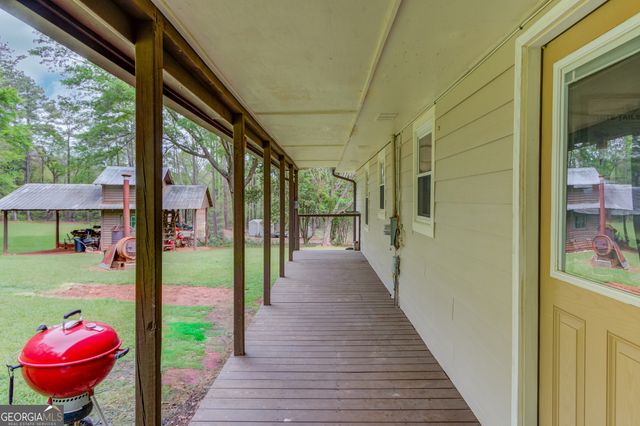 207 Boogers Hill Road, Oxford, GA 30054