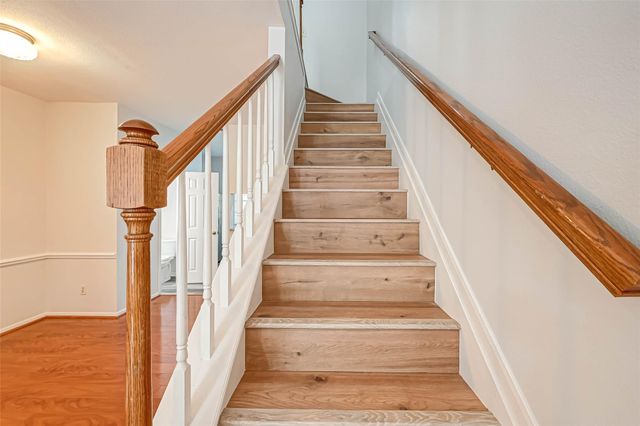 2930 Grants Lake Boulevard 304, Sugar Land, TX 77479