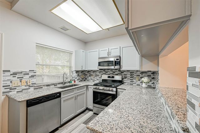 2930 Grants Lake Boulevard 304, Sugar Land, TX 77479