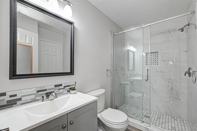 2930 Grants Lake Boulevard 304, Sugar Land, TX 77479