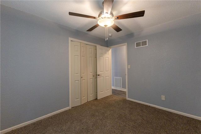 11601 Bennington Avenue, Kansas City, MO 64134