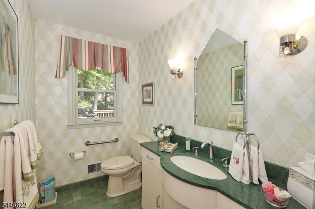 1521 Cooper Rd, Scotch Plains Twp., NJ 07076