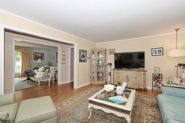 1521 Cooper Rd, Scotch Plains Twp., NJ 07076