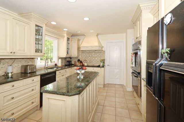 1521 Cooper Rd, Scotch Plains Twp., NJ 07076