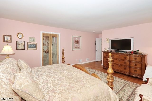 1521 Cooper Rd, Scotch Plains Twp., NJ 07076