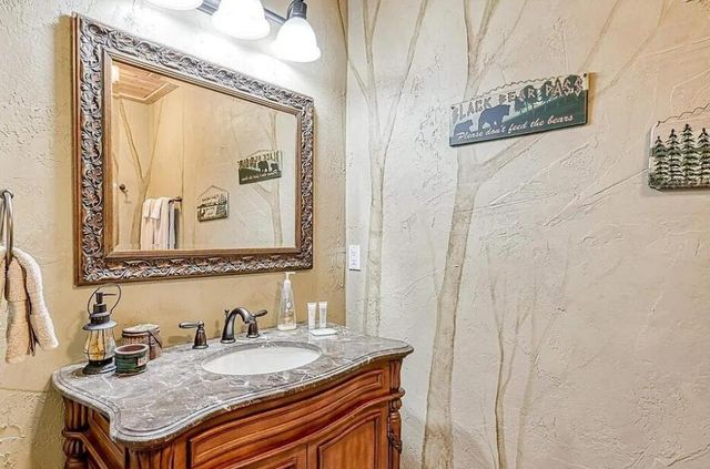 18 Meadow Brook Terrace, Angel Fire, NM 87710