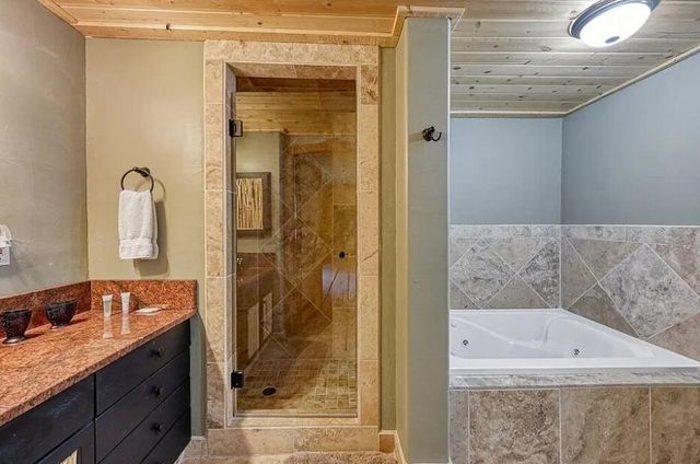 18 Meadow Brook Terrace, Angel Fire, NM 87710