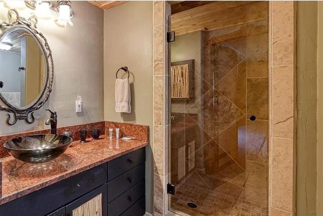 18 Meadow Brook Terrace, Angel Fire, NM 87710