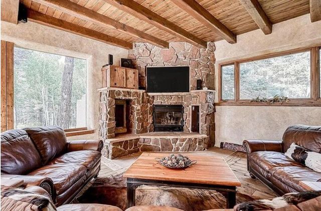 18 Meadow Brook Terrace, Angel Fire, NM 87710