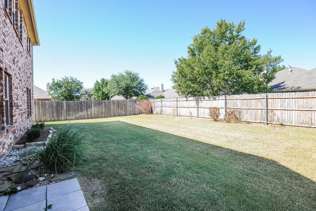 5108 Parkplace Drive, Argyle, TX 76226
