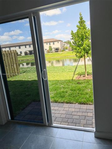 12560 NW 22nd Pl, Miami, FL 33167