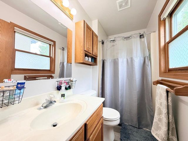 N2622 County Rd V, Lodi, WI 53555
