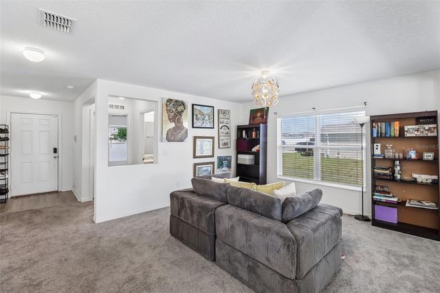 2082 FICUS STREET, Mascotte, FL 34753