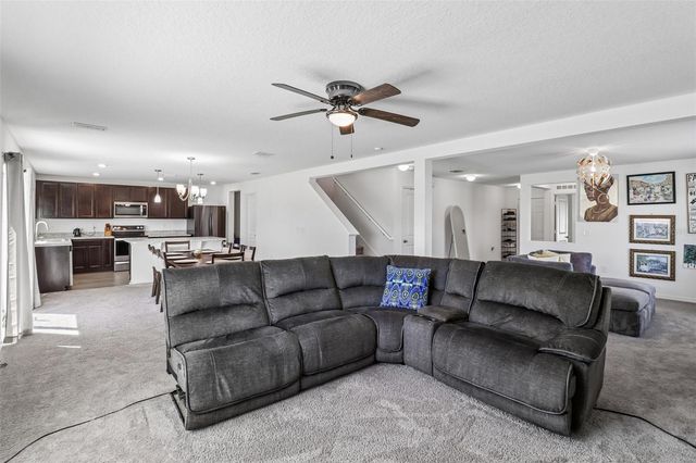 2082 FICUS STREET, Mascotte, FL 34753