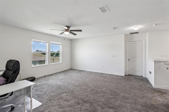 2082 FICUS STREET, Mascotte, FL 34753
