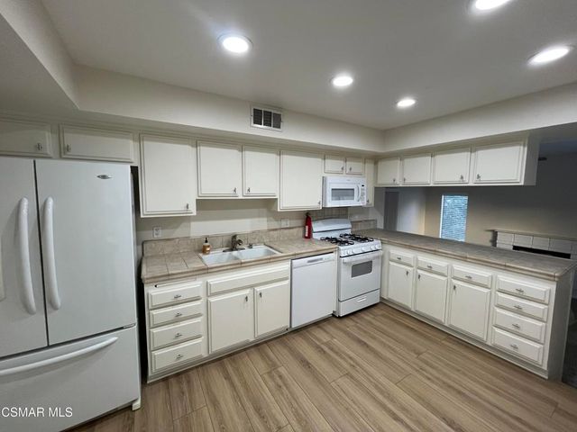 3315 Sunburst Place, Thousand Oaks, CA 91360