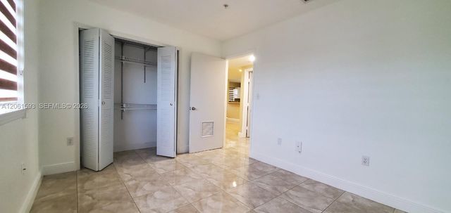 1627 NW 18th Street 310, Miami, FL 33125