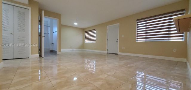 1627 NW 18th Street 310, Miami, FL 33125