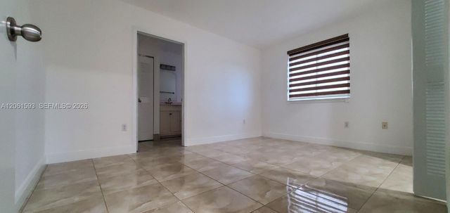 1627 NW 18th Street 310, Miami, FL 33125