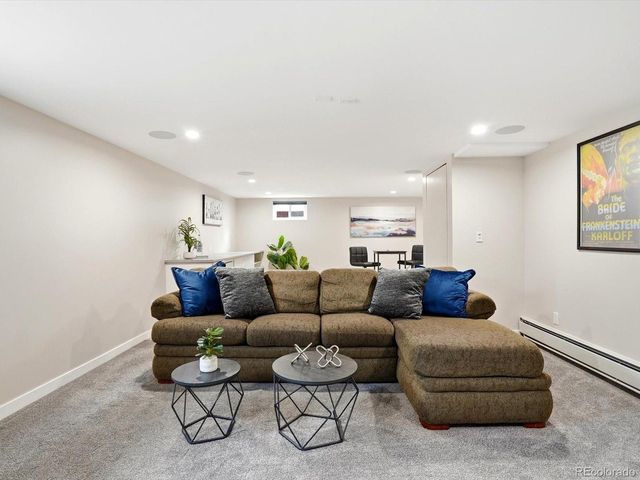 965 Saulsbury St, Lakewood, CO 80214