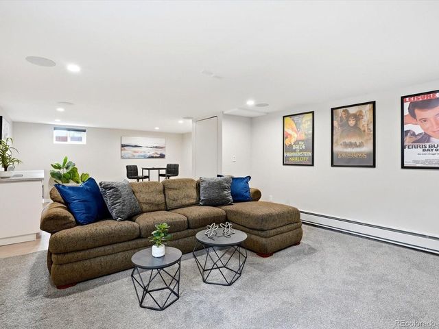 965 Saulsbury St, Lakewood, CO 80214