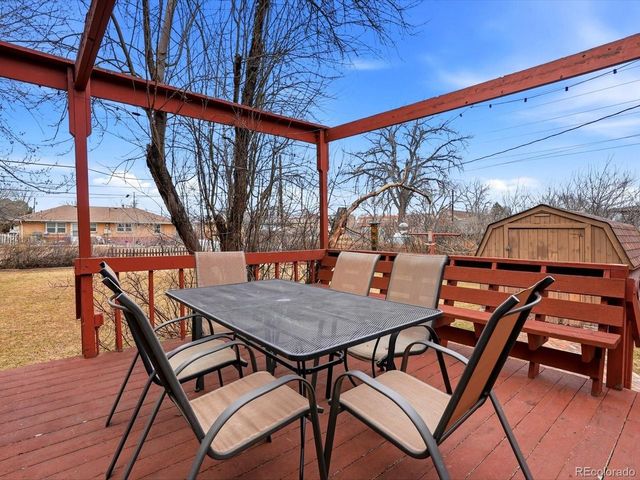 965 Saulsbury St, Lakewood, CO 80214