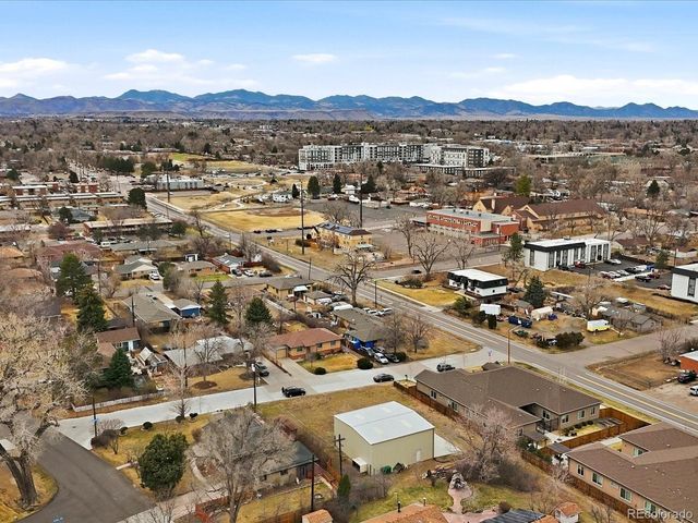 965 Saulsbury St, Lakewood, CO 80214