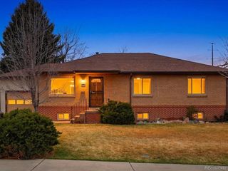 965 Saulsbury St, Lakewood, CO 80214