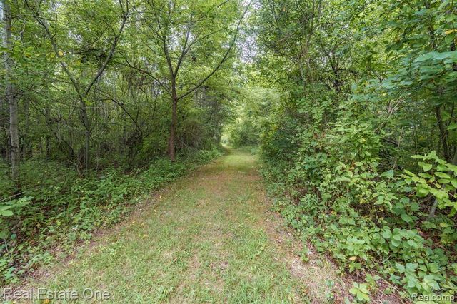 42575 Judd Road, Belleville, MI 48111