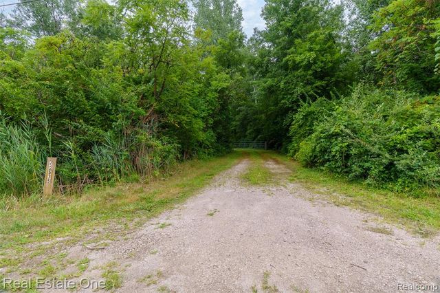 42575 Judd Road, Belleville, MI 48111