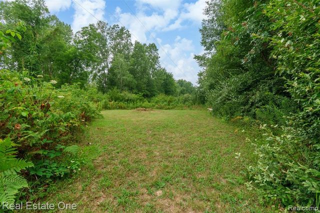 42575 Judd Road, Belleville, MI 48111