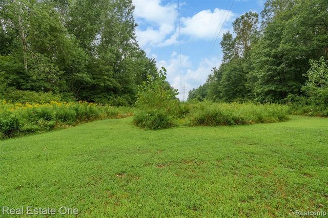 42575 Judd Road, Belleville, MI 48111