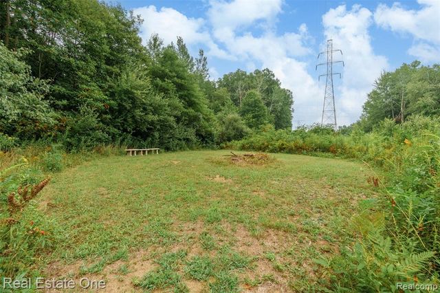42575 Judd Road, Belleville, MI 48111