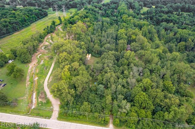 42575 Judd Road, Belleville, MI 48111