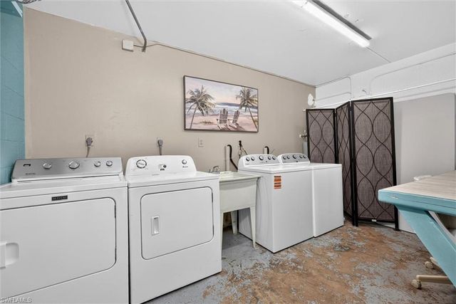 1624 Pine Valley DR 117, Fort Myers, FL 33907